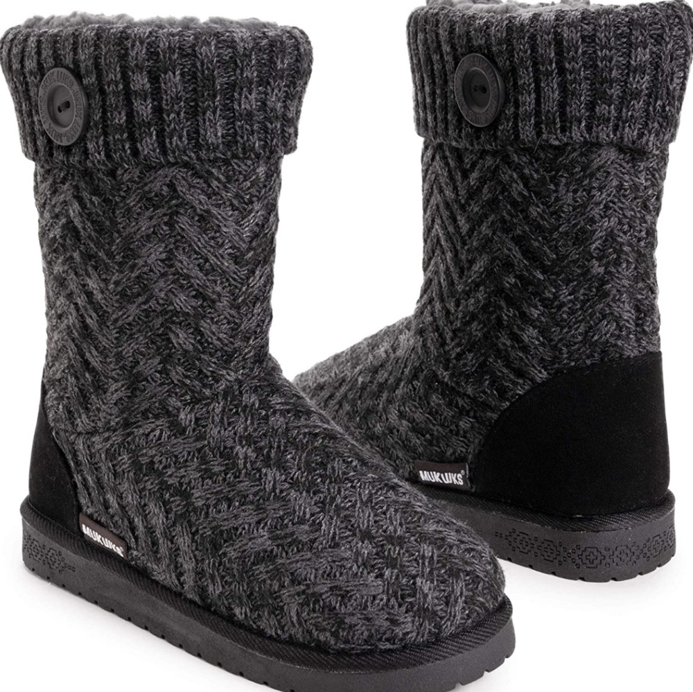 MUK LUKS